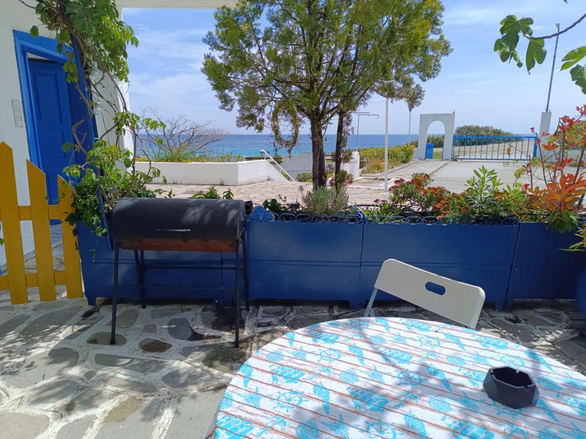 Villa Right Across The Sea Nea Kallikrateia Exterior foto