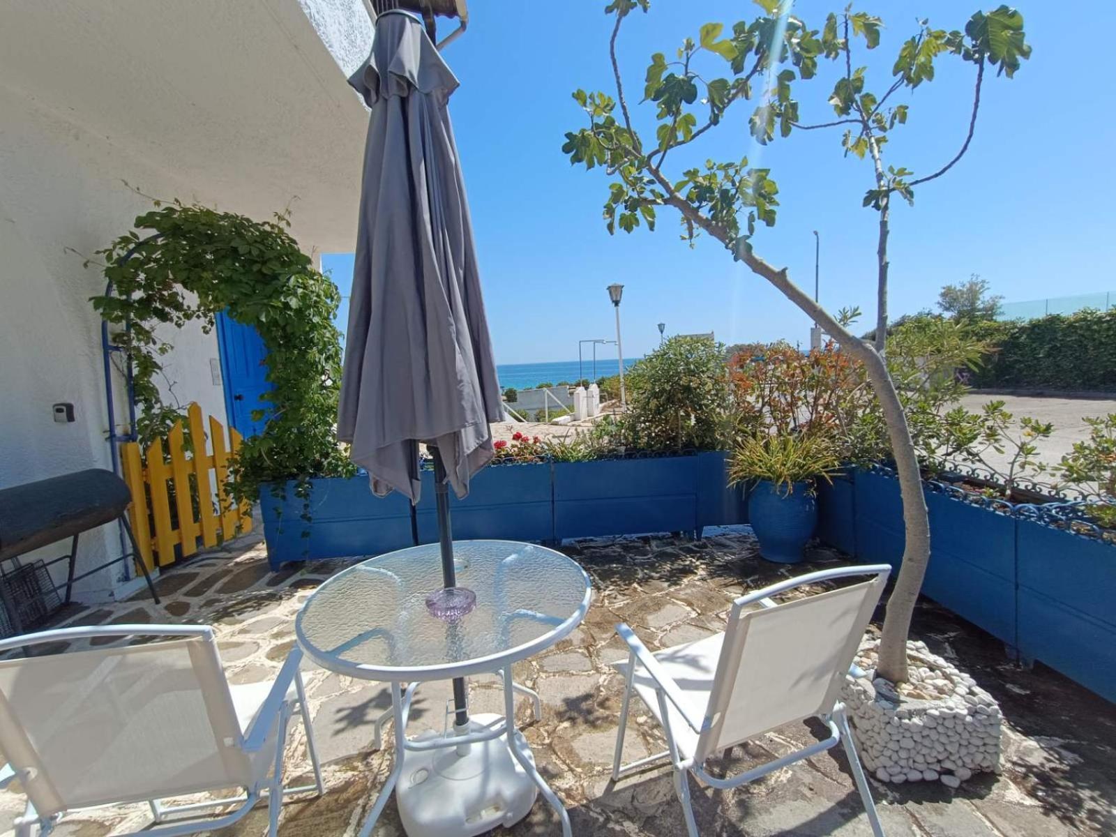 Villa Right Across The Sea Nea Kallikrateia Exterior foto